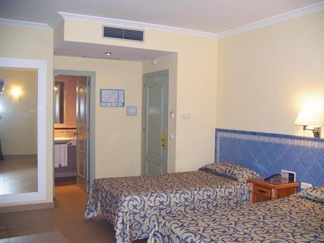 Hotel Plaza Cavana 5