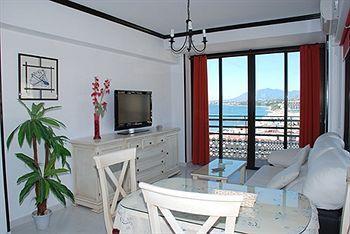 Mediterraneo Apts Apartamento