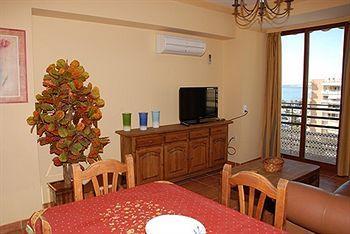 Mediterraneo Apts Apartamento