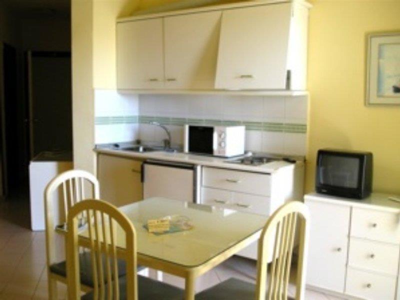 Mediterraneo Apts Apartamento *