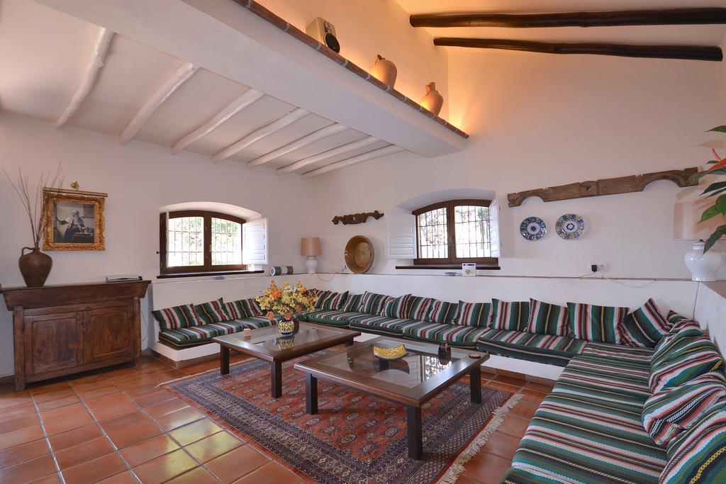 Molino Casanova Menyber Villa *