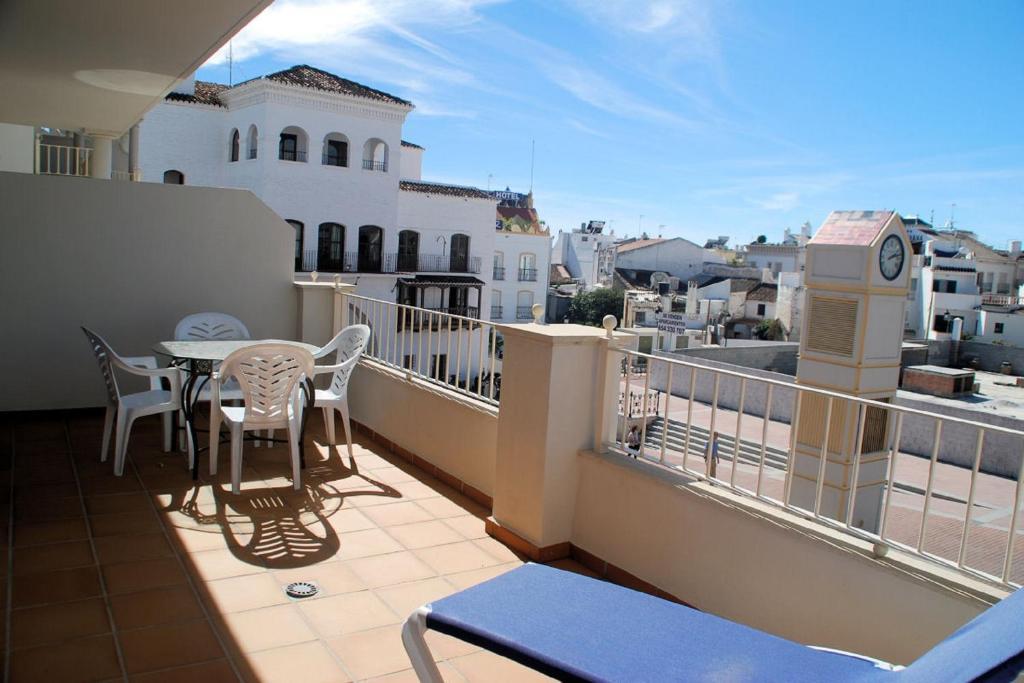 Plaza Apartment *