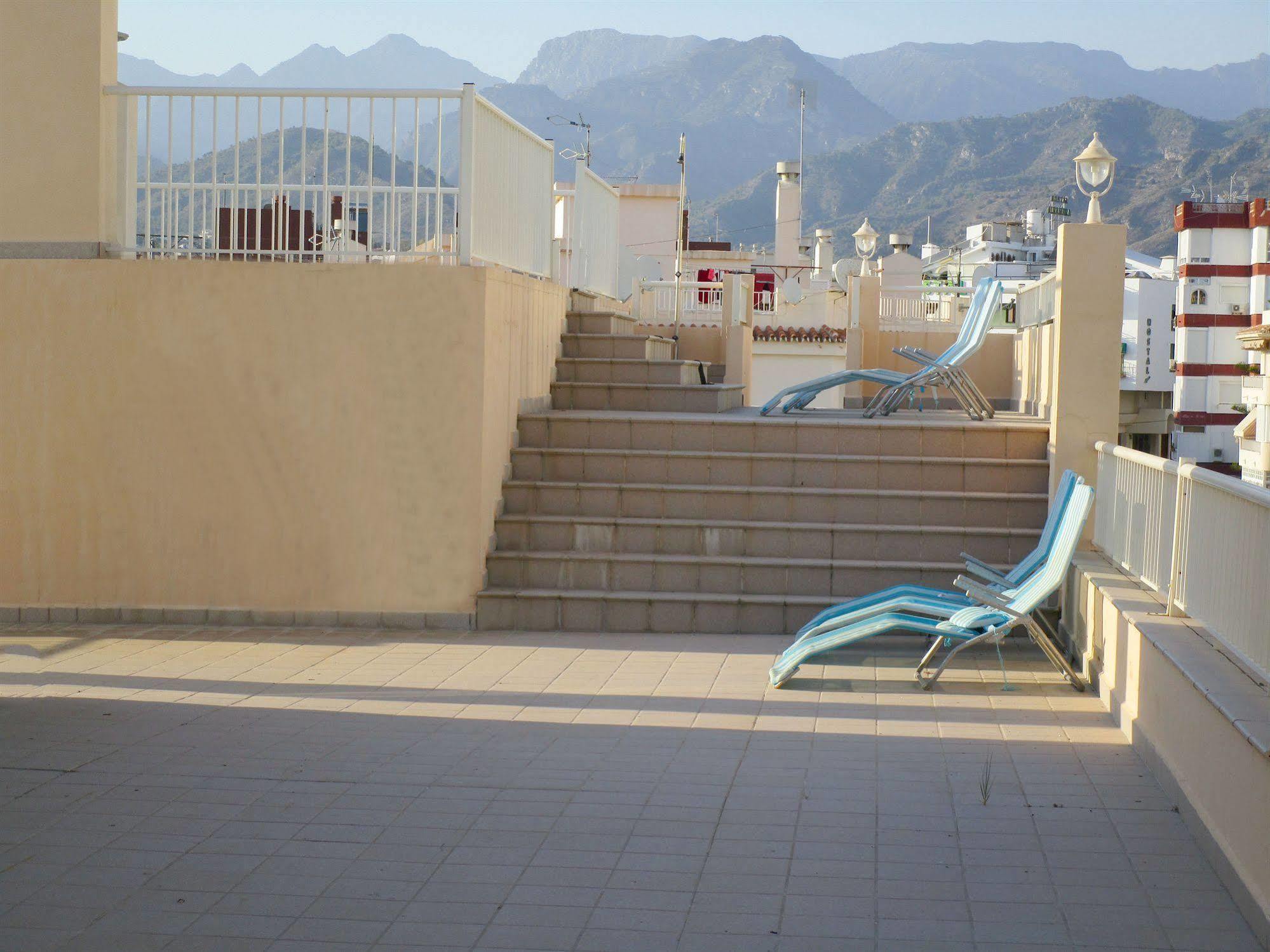 Andalucia Edificio Cantares * Nerja