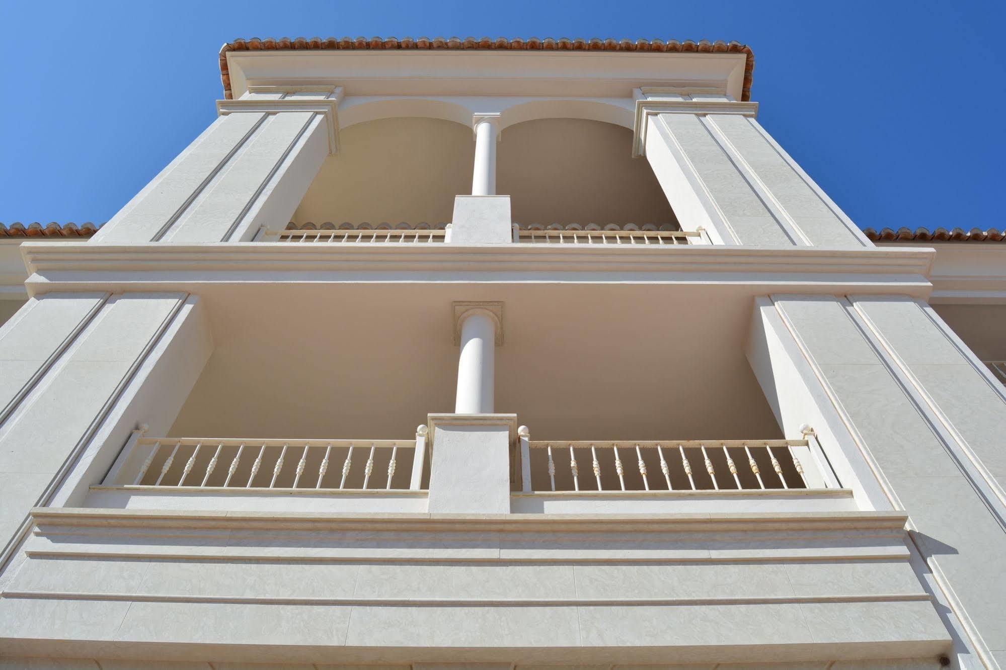 Hotel Mena Plaza 2*