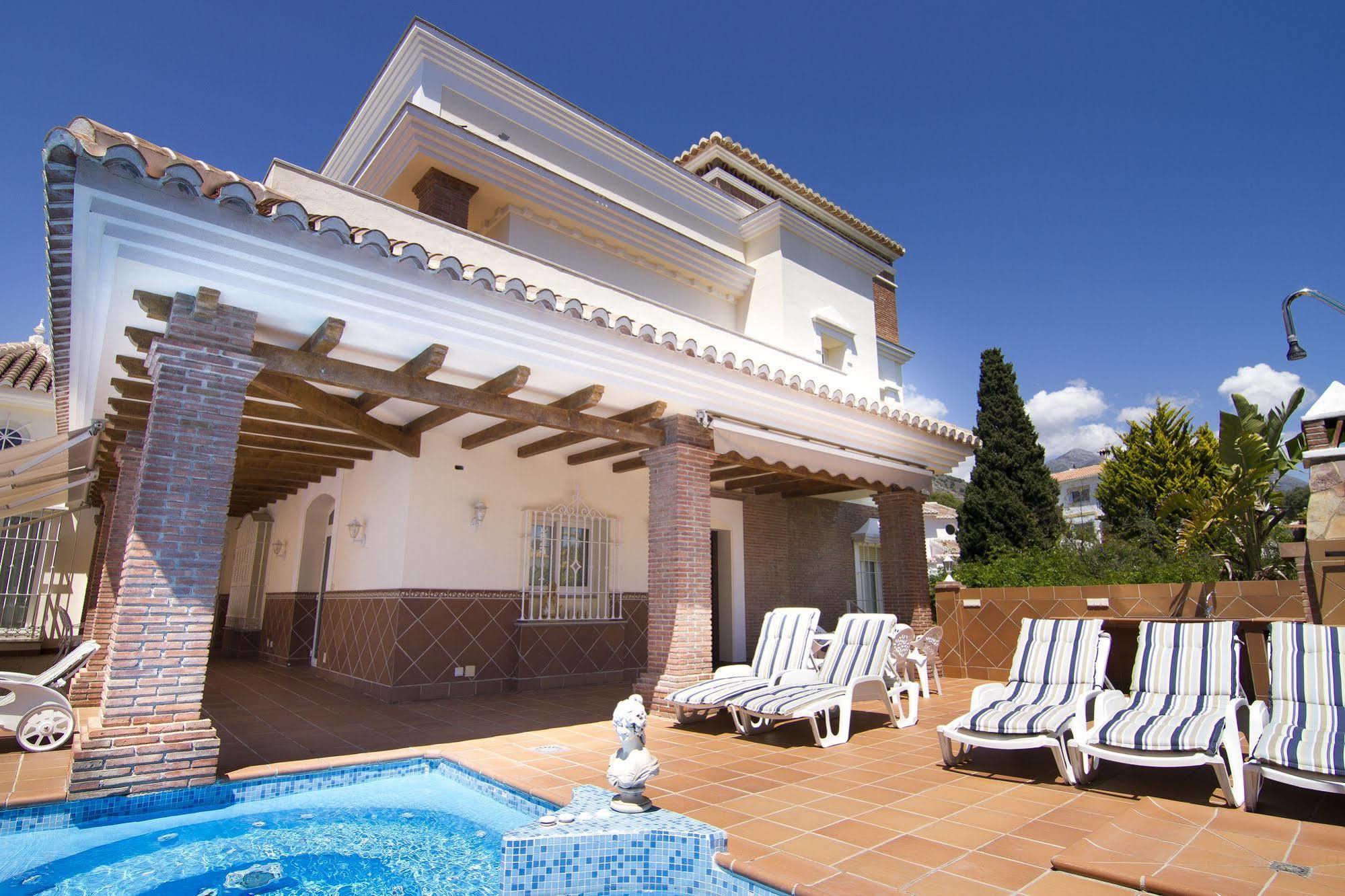 Villa Pergola Nerja