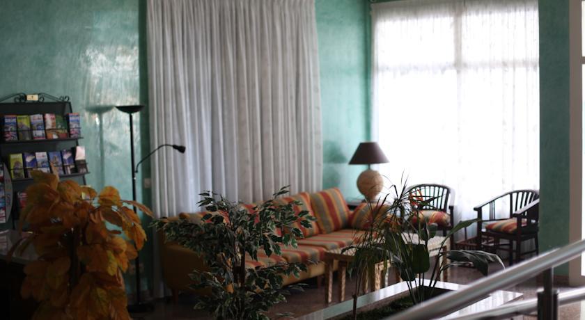 Apartamento Andalucia Edificio Cantares Nerja