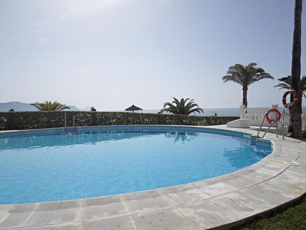 Palmeras 9 Menyber Apartamento Nerja