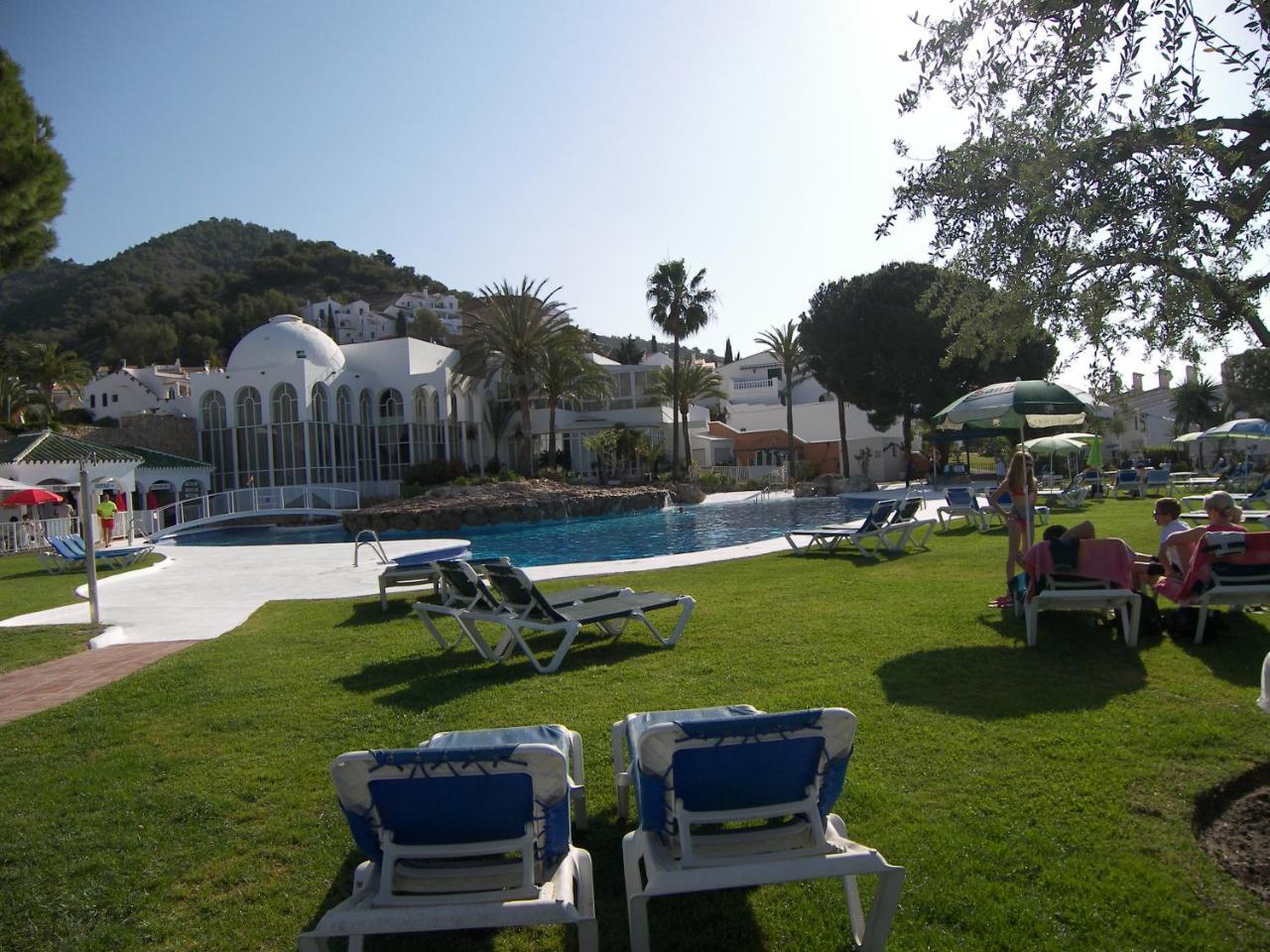 Villas-capistrano * Nerja