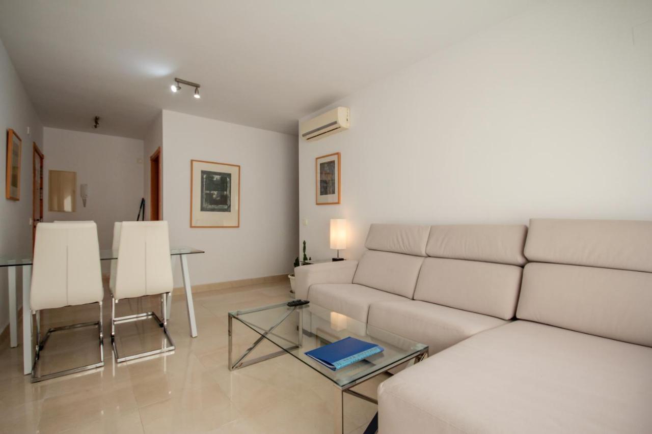 Neptuno Playa Canovas Nerja