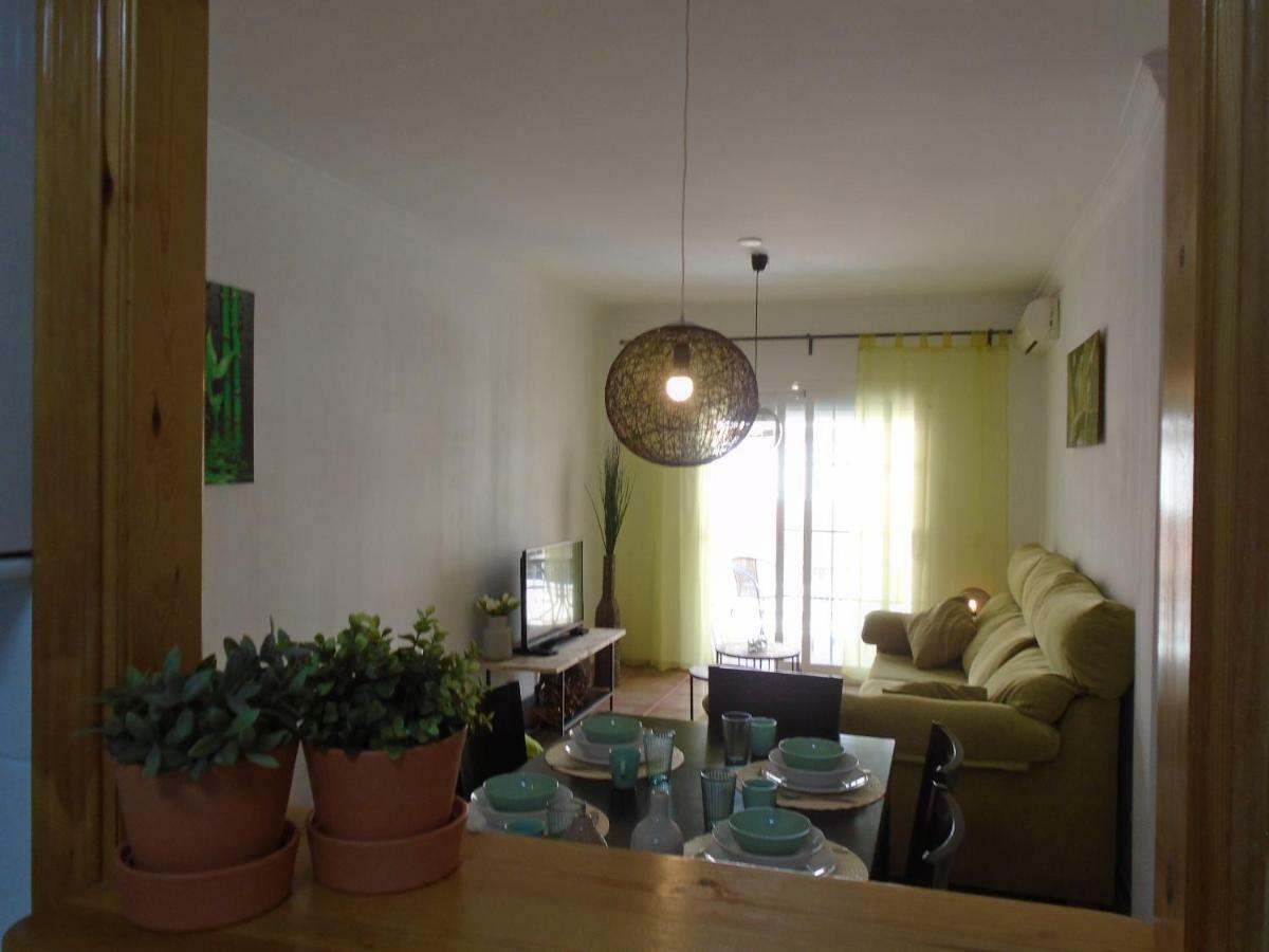 1 Apartment *