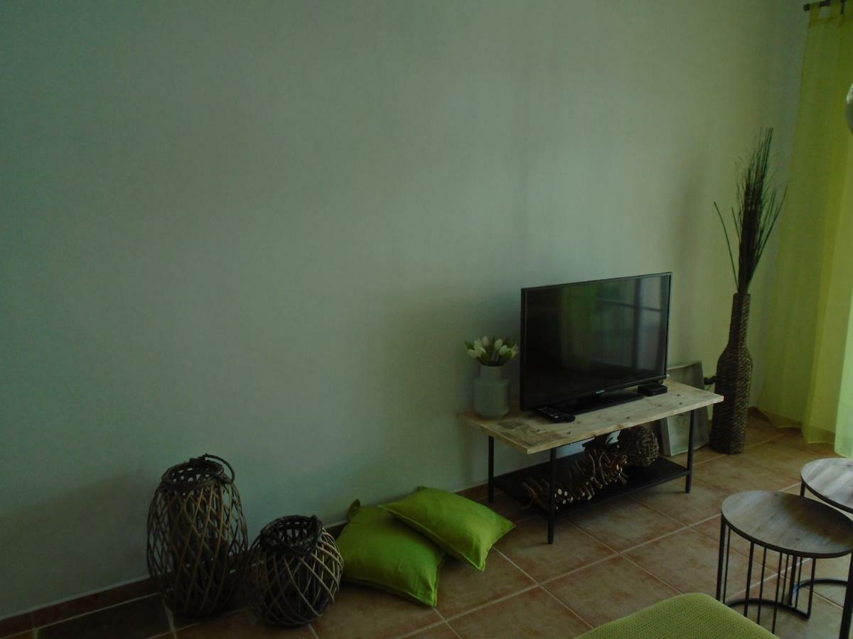 Apartment 1 *