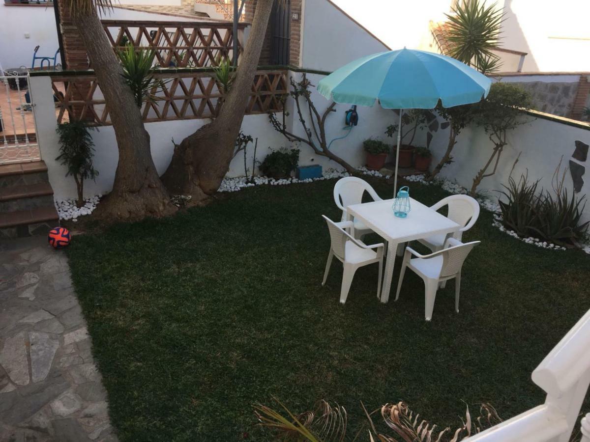 Pueblo Rocio 80 *
