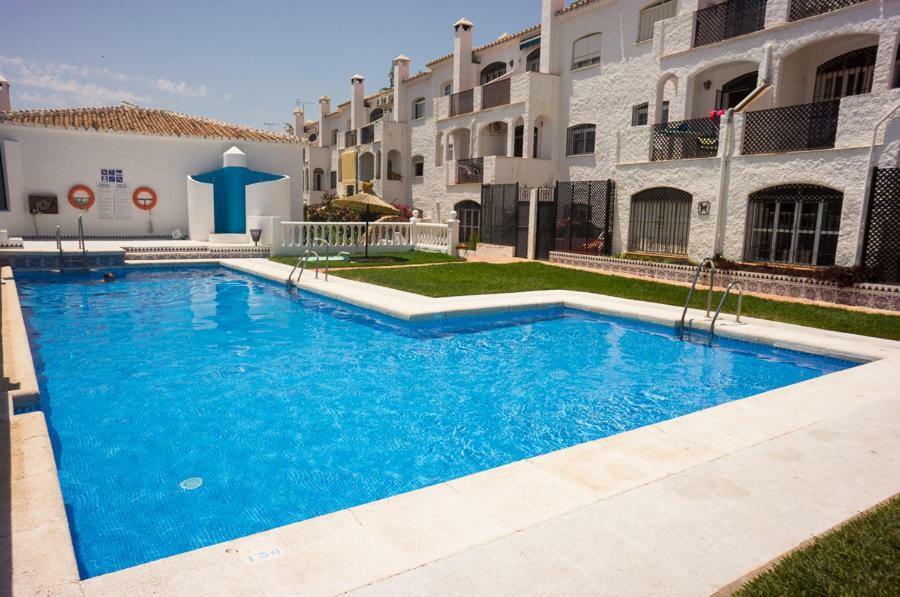 Lovely Living In Apartamento Nerja