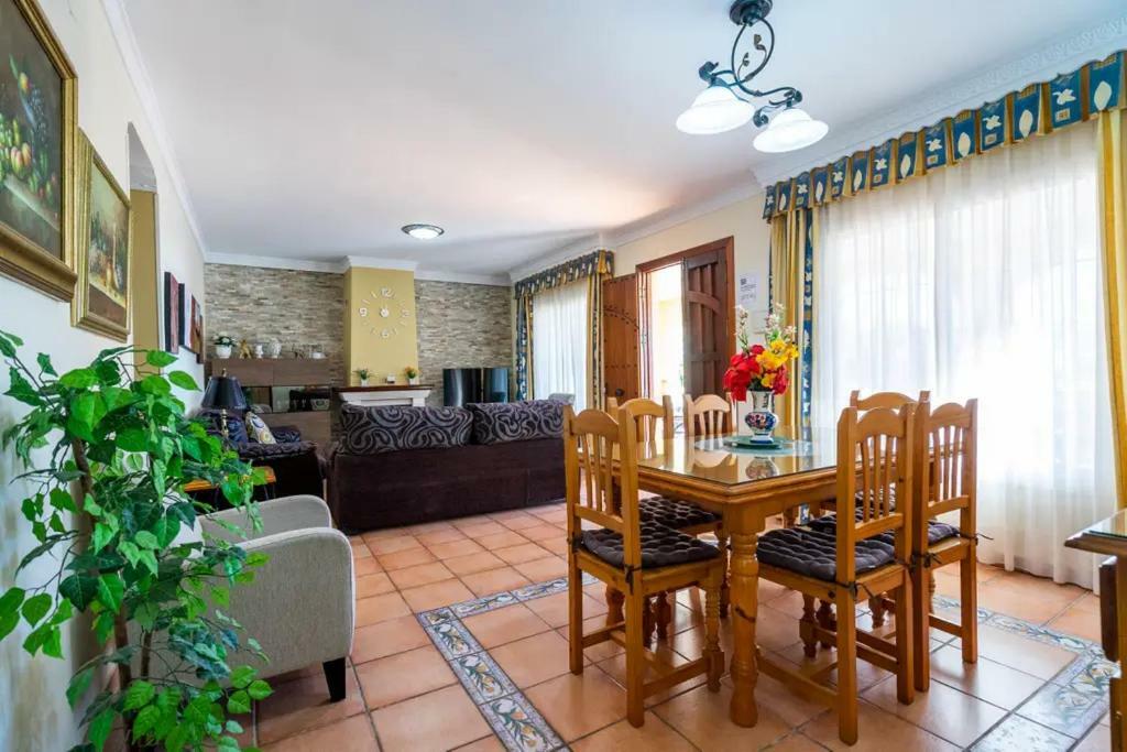 Villa Jorge Spainsunrentals 1022 Nerja