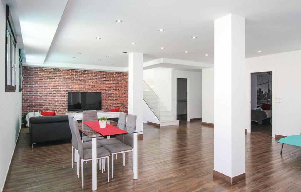 Manhattan Villa *