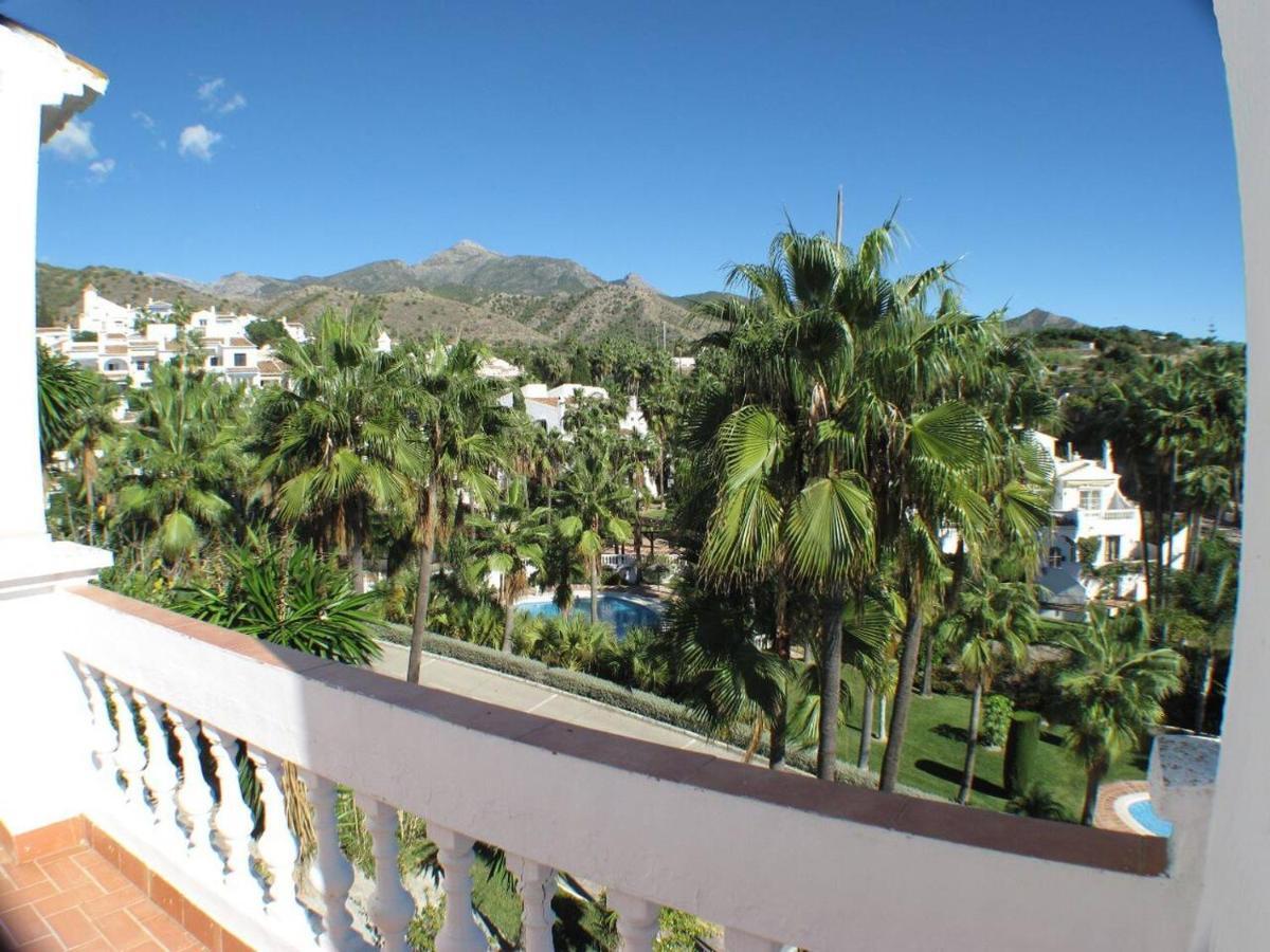 Las Palmas, Oasis De Capistrano