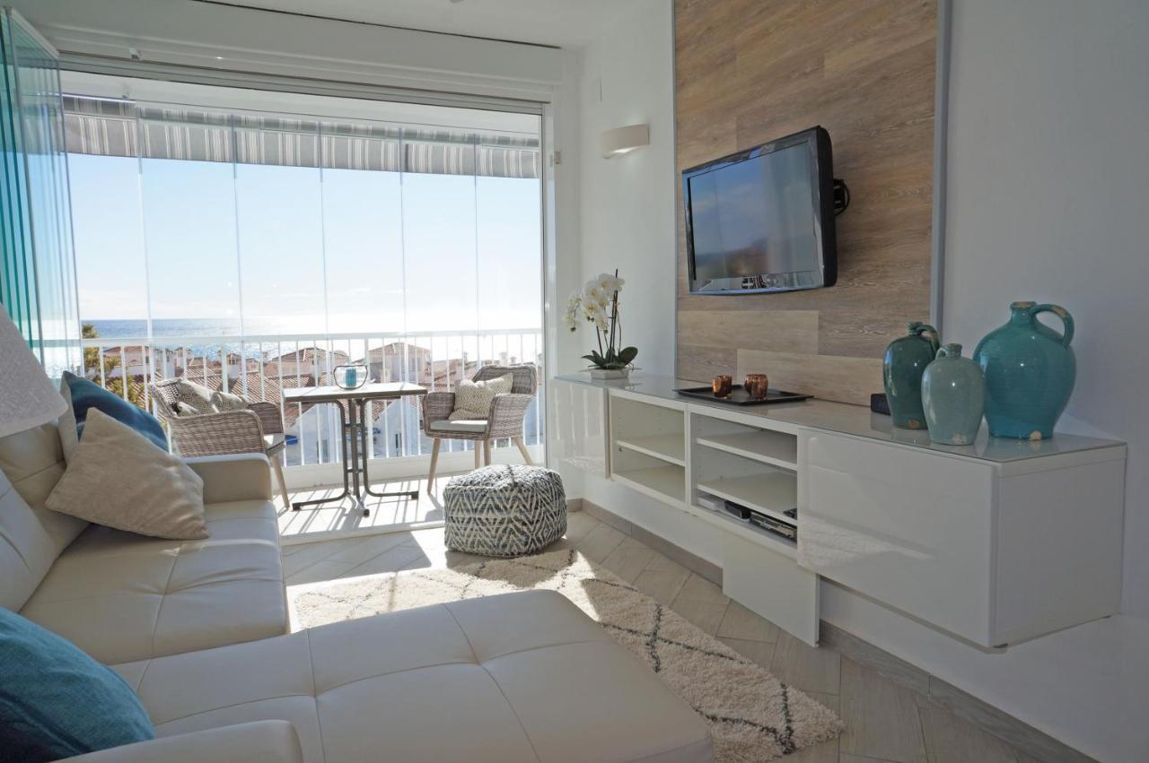 Edf Delfin 4/10 Nerja