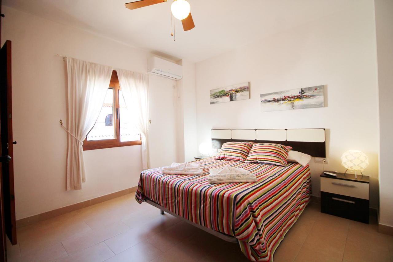 Paola Spainsunrentals 1077 Apartamento