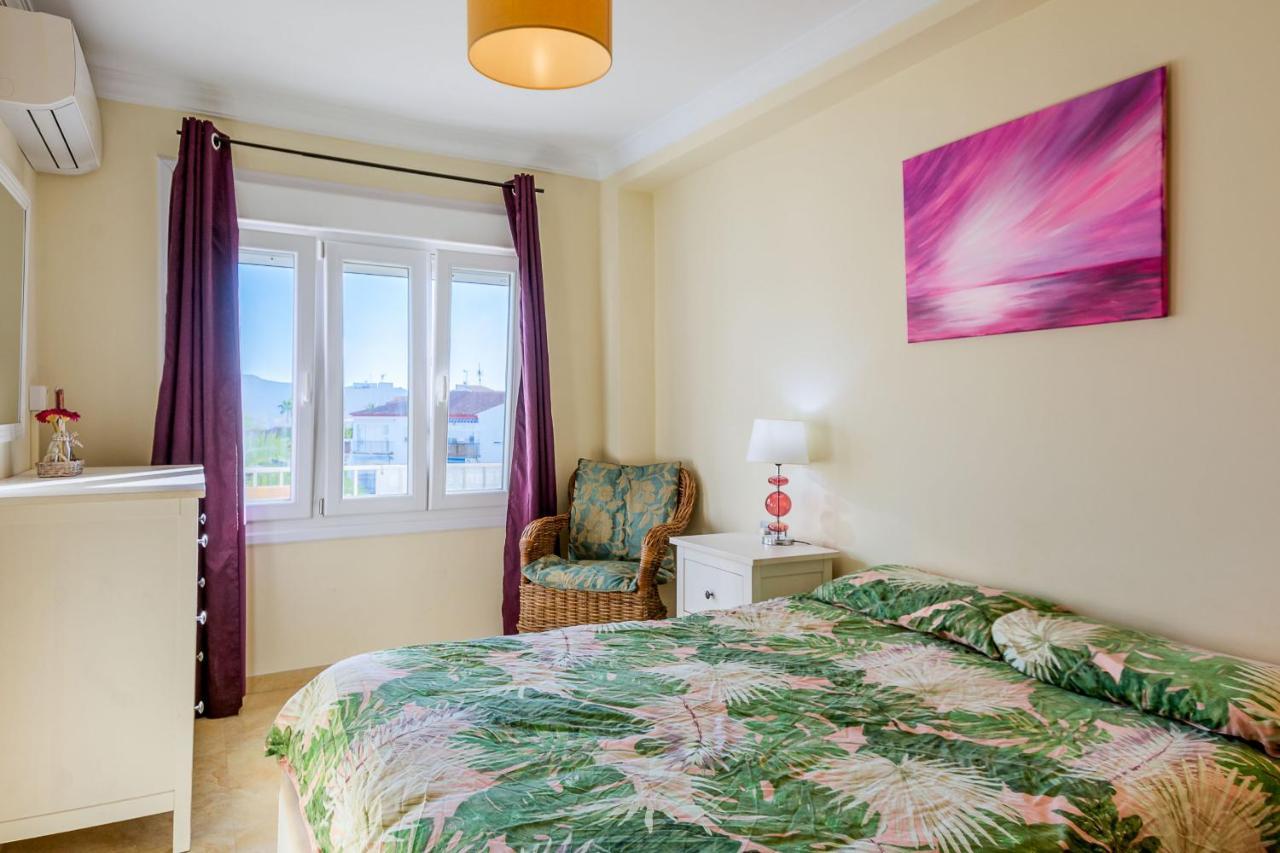 Apartamento Edf Coronado, *