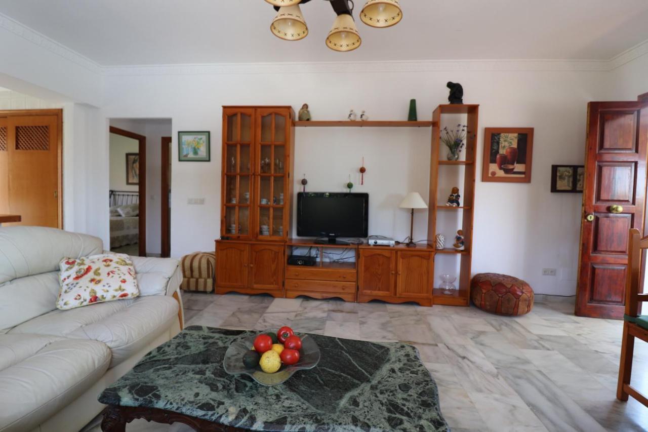 Paloma Romero Spainsunrentals 1163 Villa Nerja