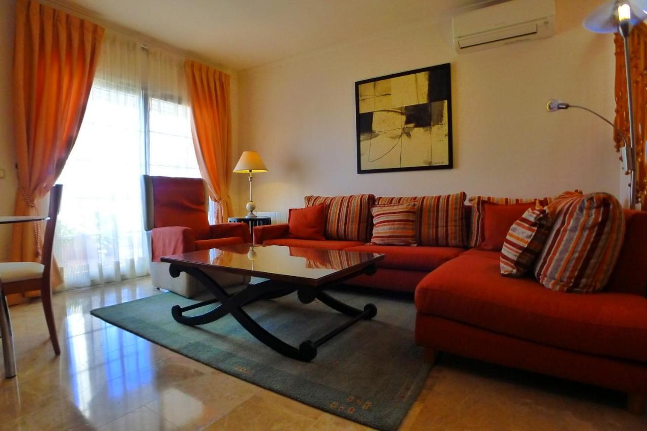 R637 Los Jarales Apartment