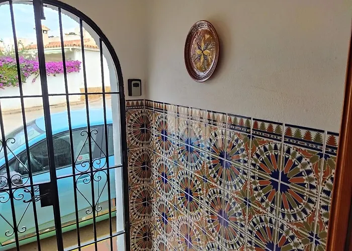 Delightful Burriana House With Magnificent Beach & Sea Views.