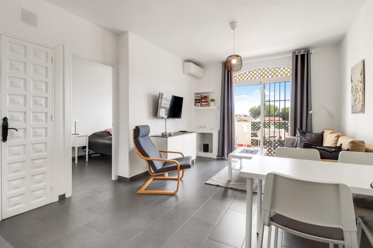 Apartamento 1 Bedroom In Verano Azul, Free Wi-fi *