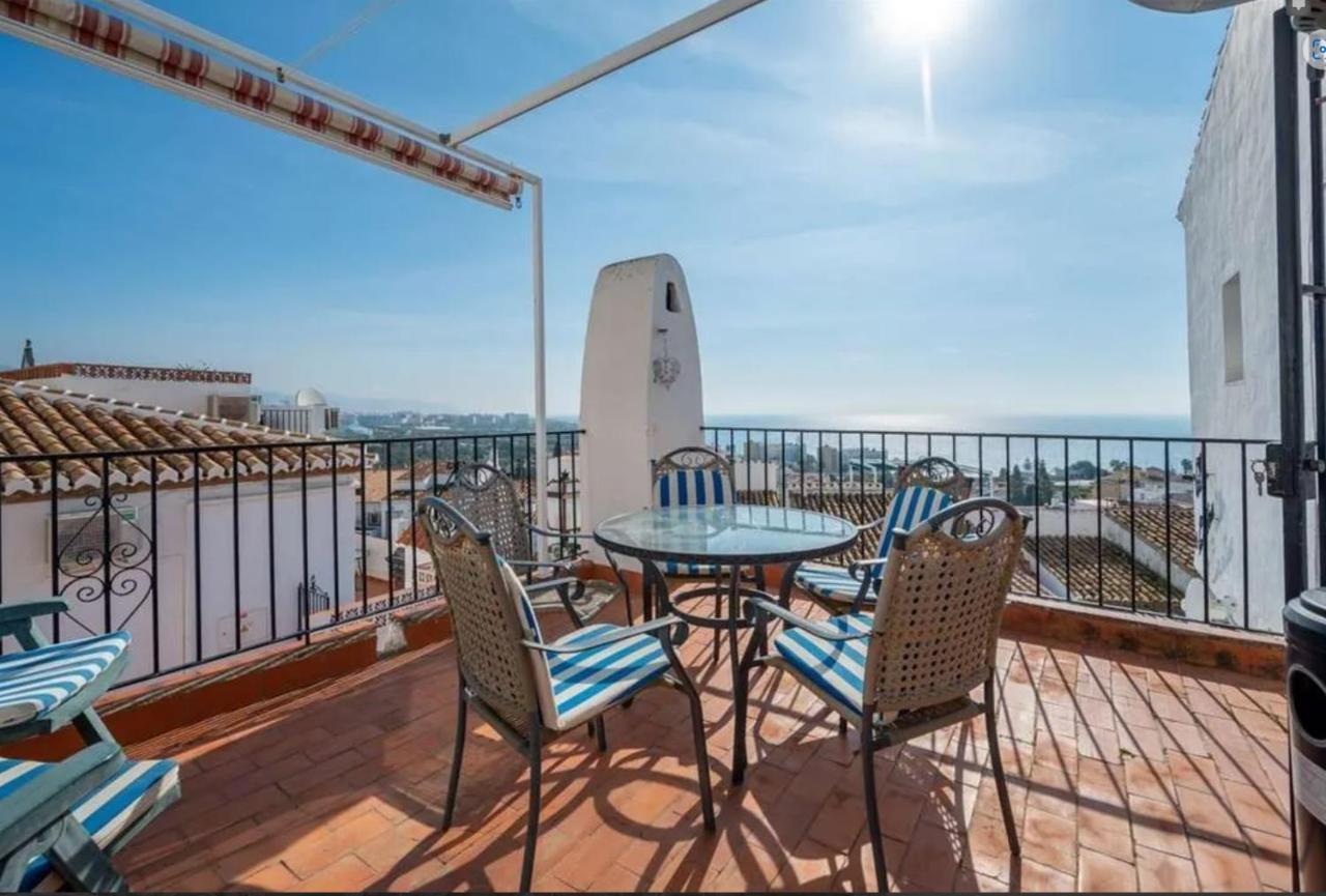 Caritas With Sea Views Holiday home *