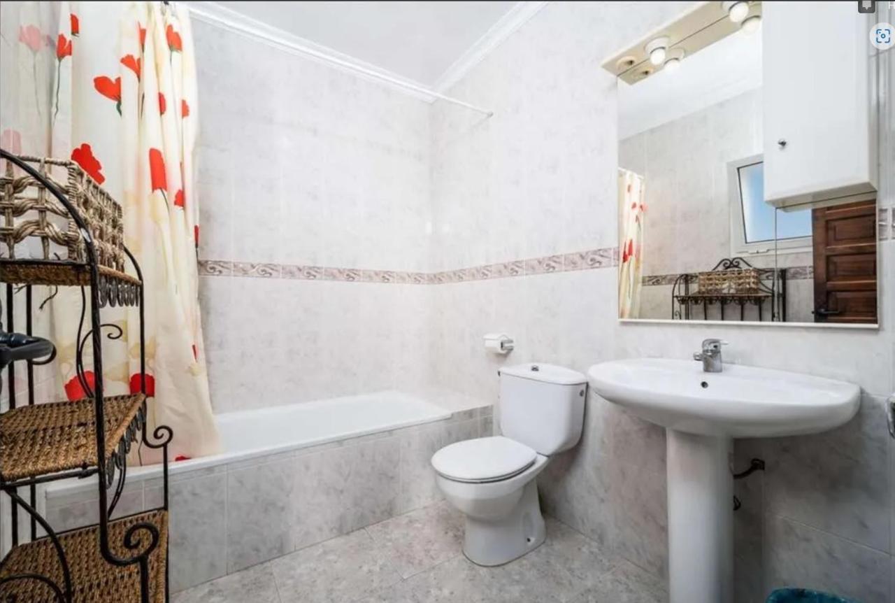 Caritas With Sea Views Holiday home Nerja