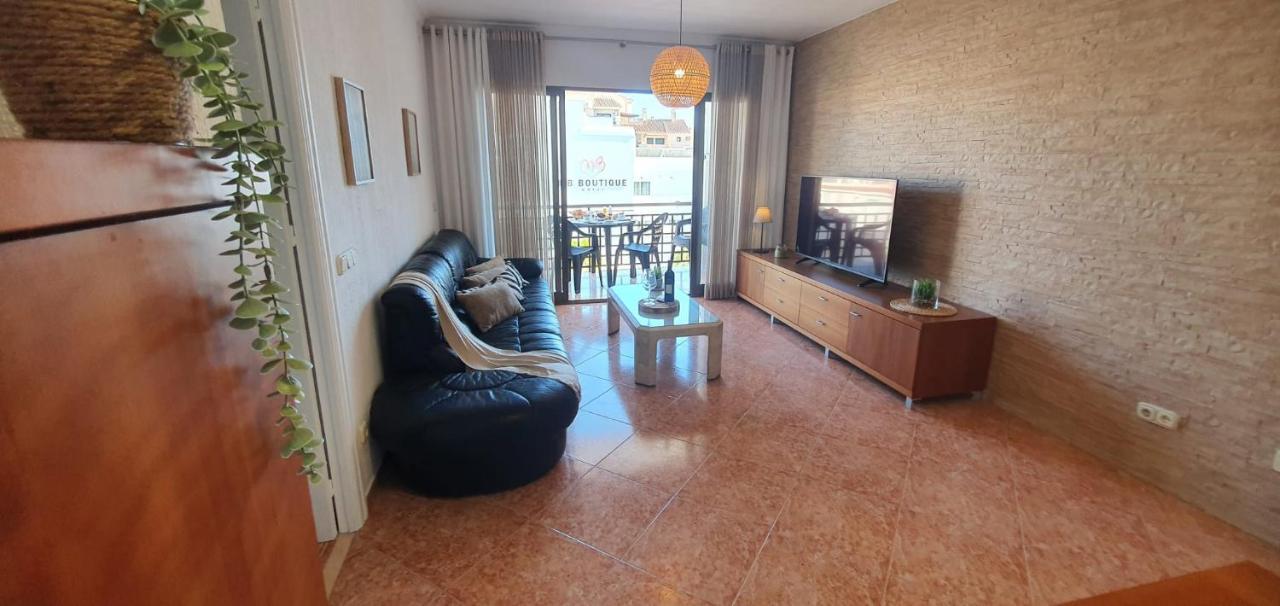 Apartamento Plaza Chaparil, Edf. Penaflor I, 2ºb Menyber