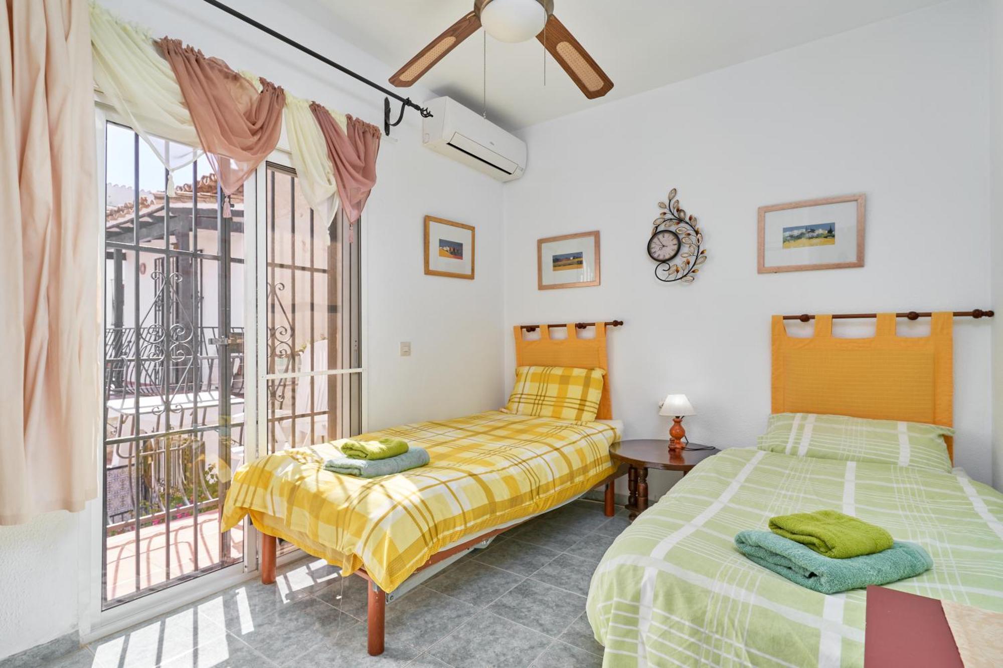 Charming Townhouse In Nueva Сasa de vacaciones Nerja