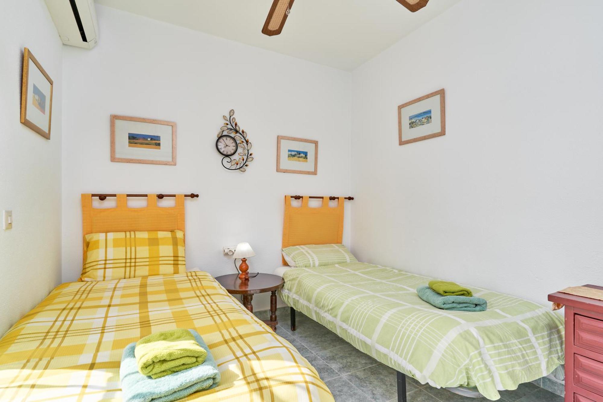 Charming Townhouse In Nueva *