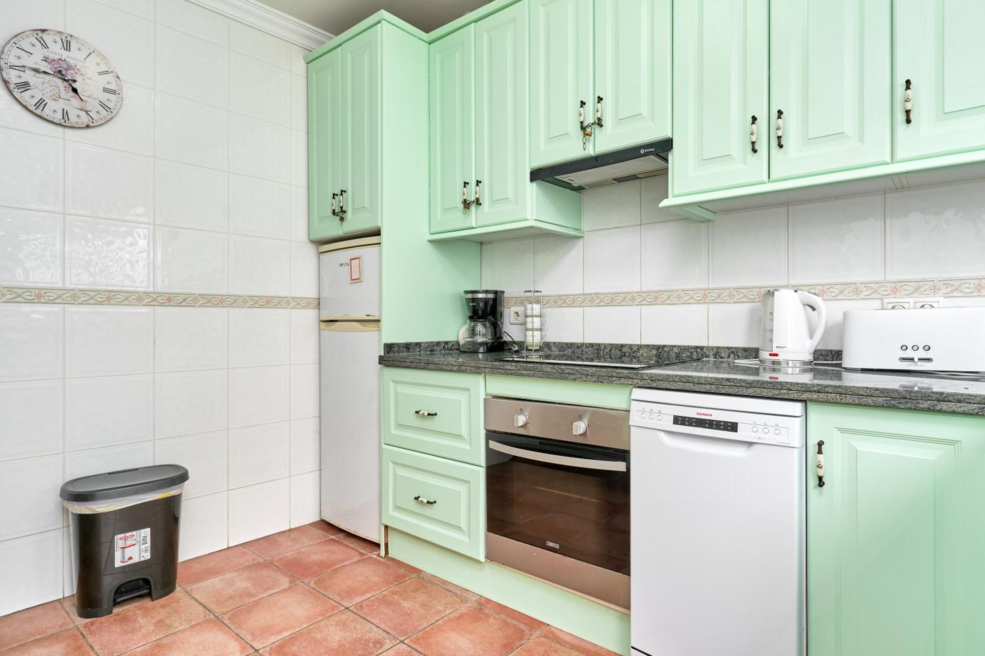 Сasa de vacaciones Charming Townhouse In Nueva