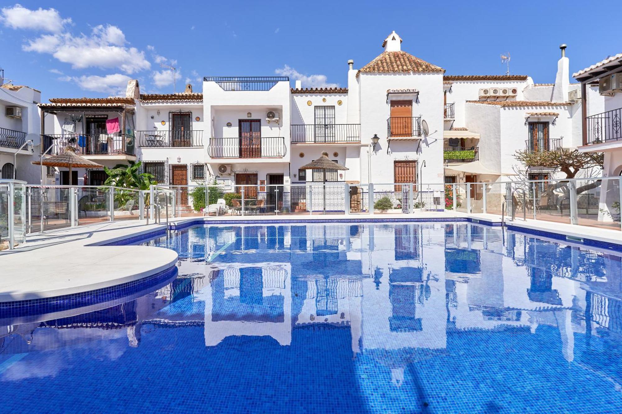 Charming Townhouse In Nueva *