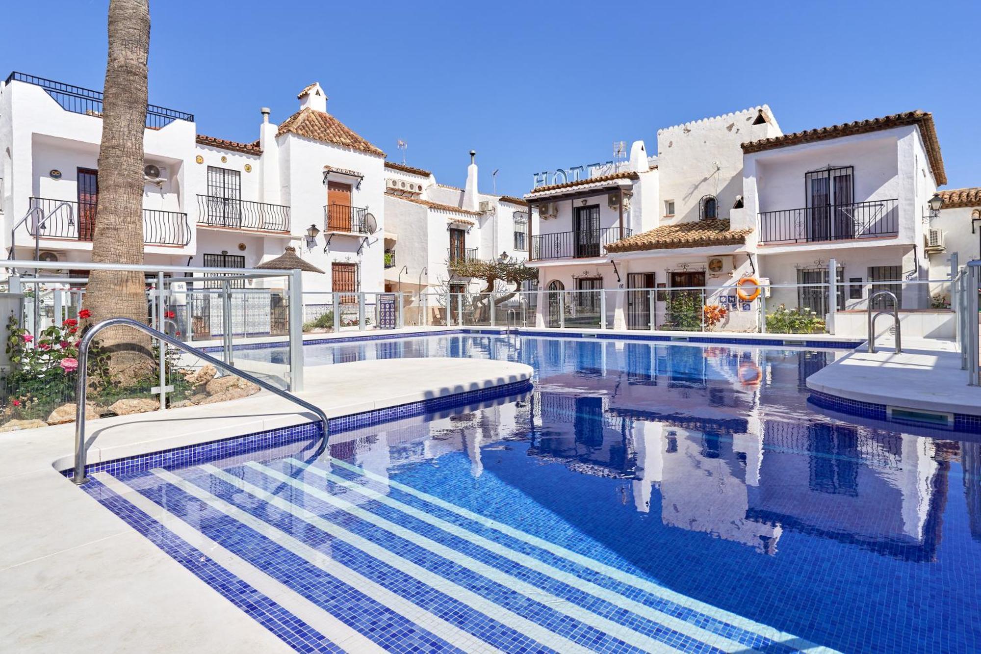Сasa de vacaciones Charming Townhouse In Nueva Nerja