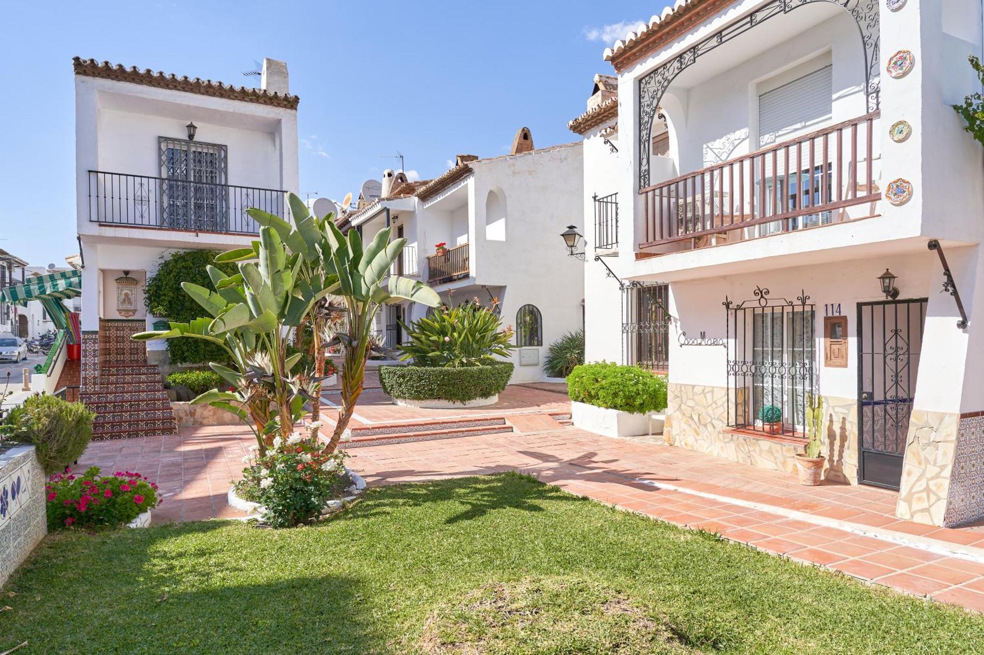 Сasa de vacaciones Charming Townhouse In Nueva Nerja