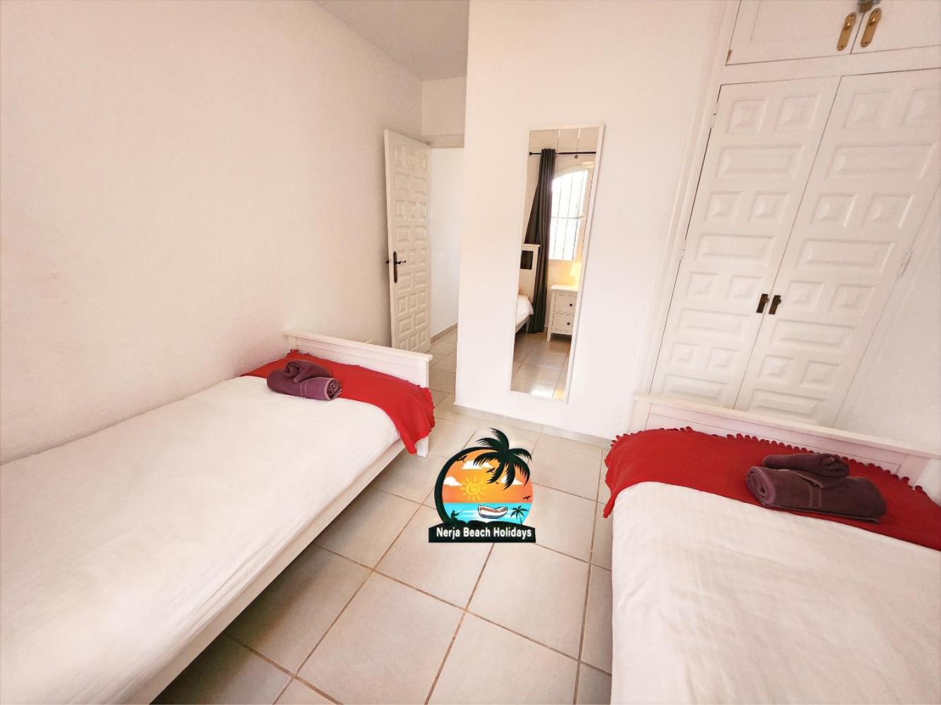 Modern 2 Bedroom Near Burriana * Nerja