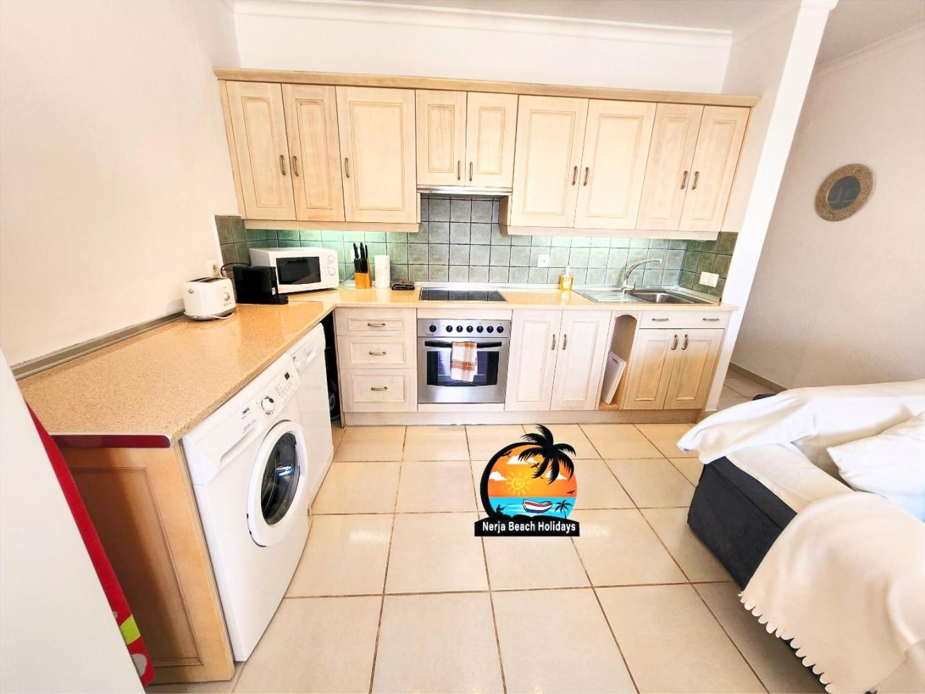 Apartamento Modern 2 Bedroom Near Burriana Nerja