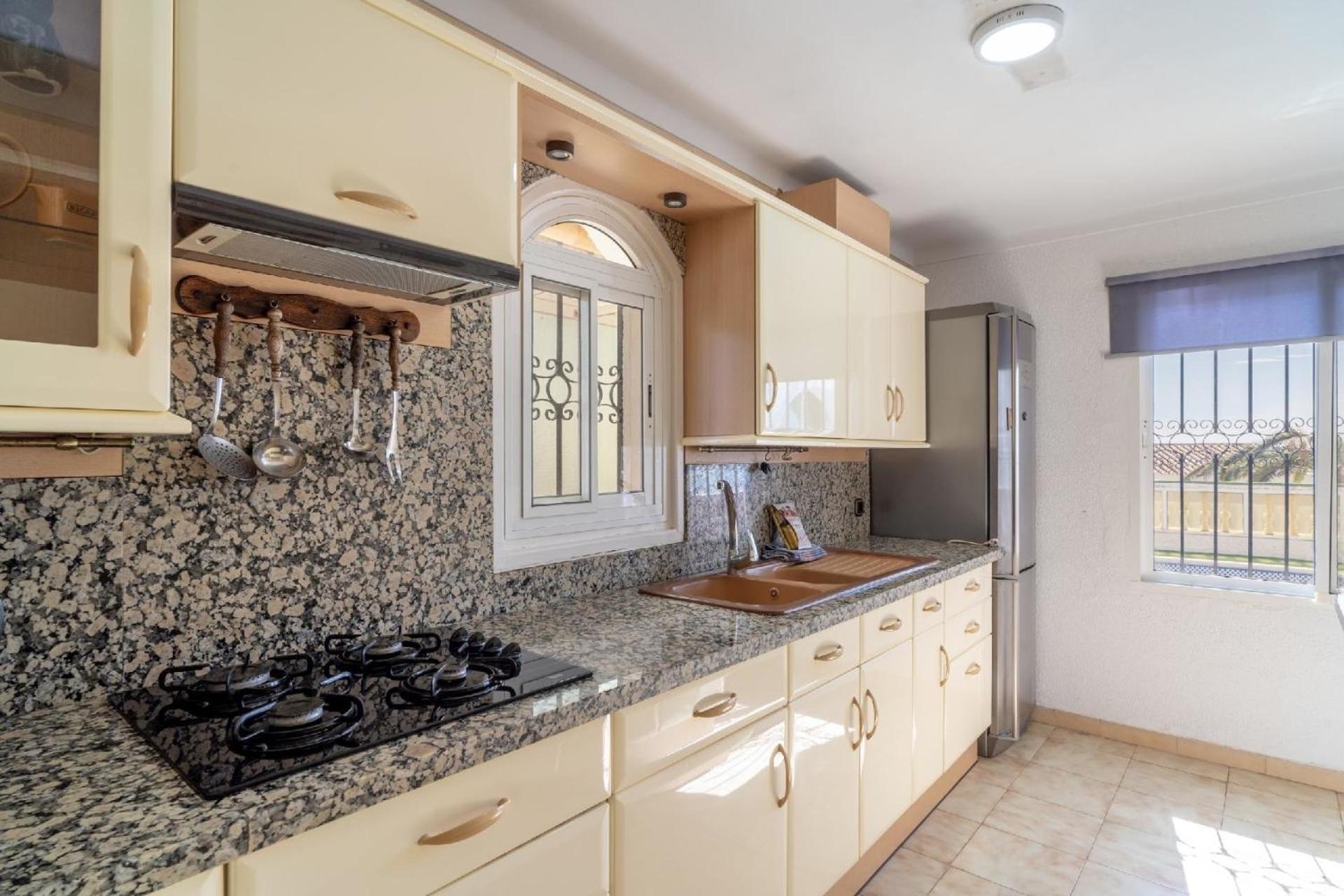 Mit Privatpool Fuer 5 Personen Ca 100 Qm In Nerja, Andalusien Costa Del Sol * Nerja
