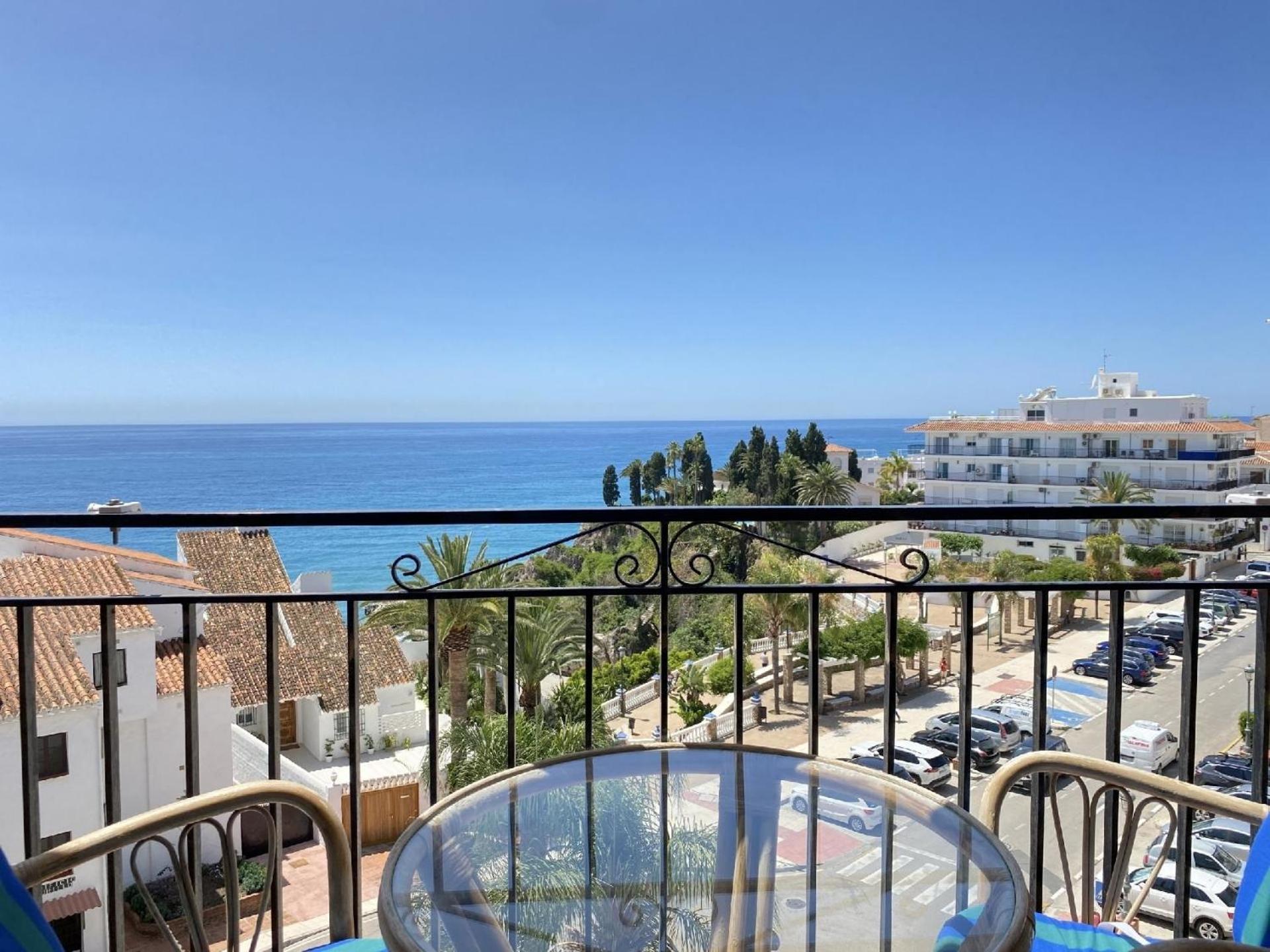 Fuer 4 Personen Ca 85 Qm In Nerja, Andalusien Costa Del Sol Nerja