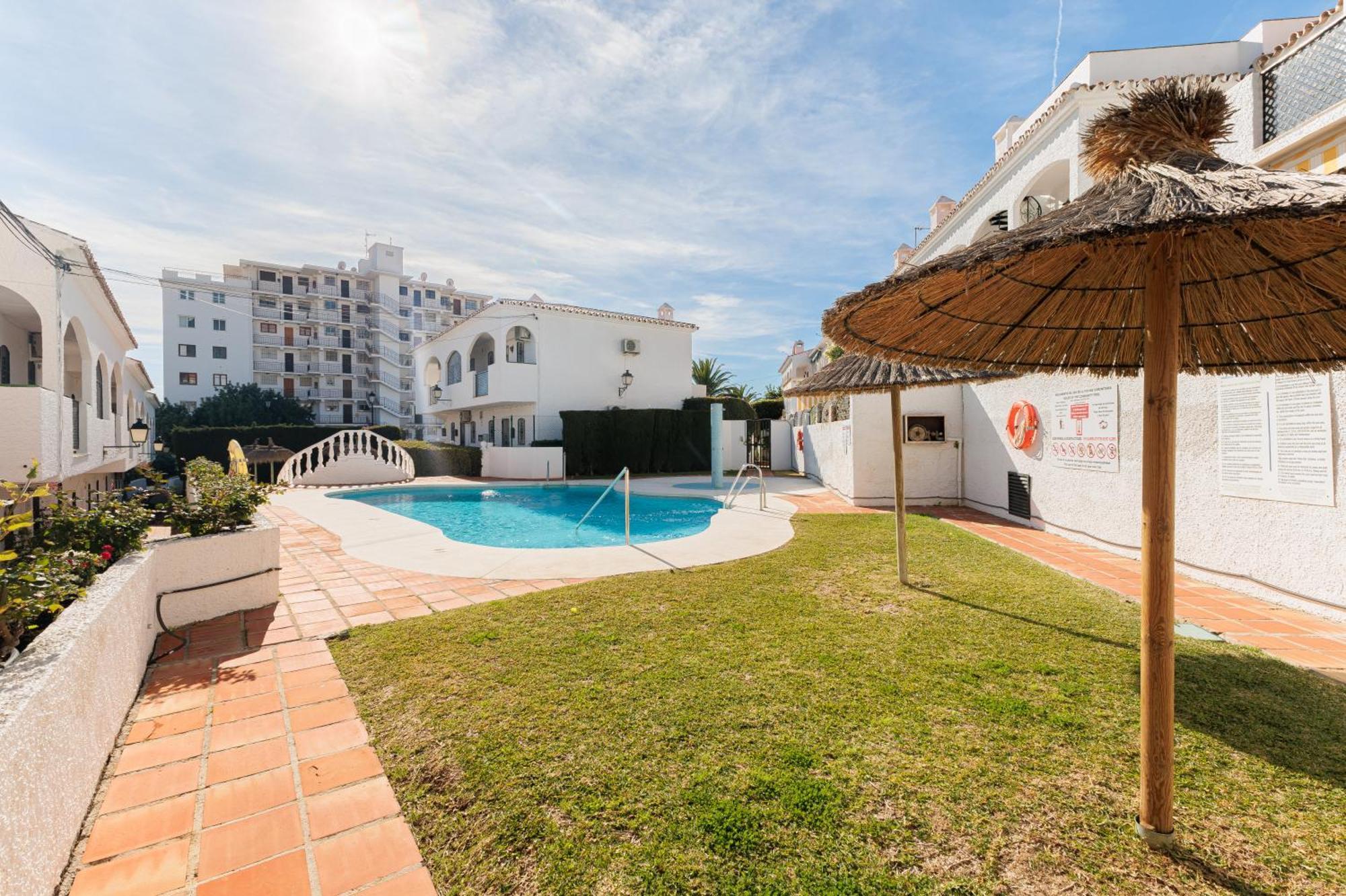 Apartamento 1 Bedroom In Verano Azul, Free Wi-fi Nerja