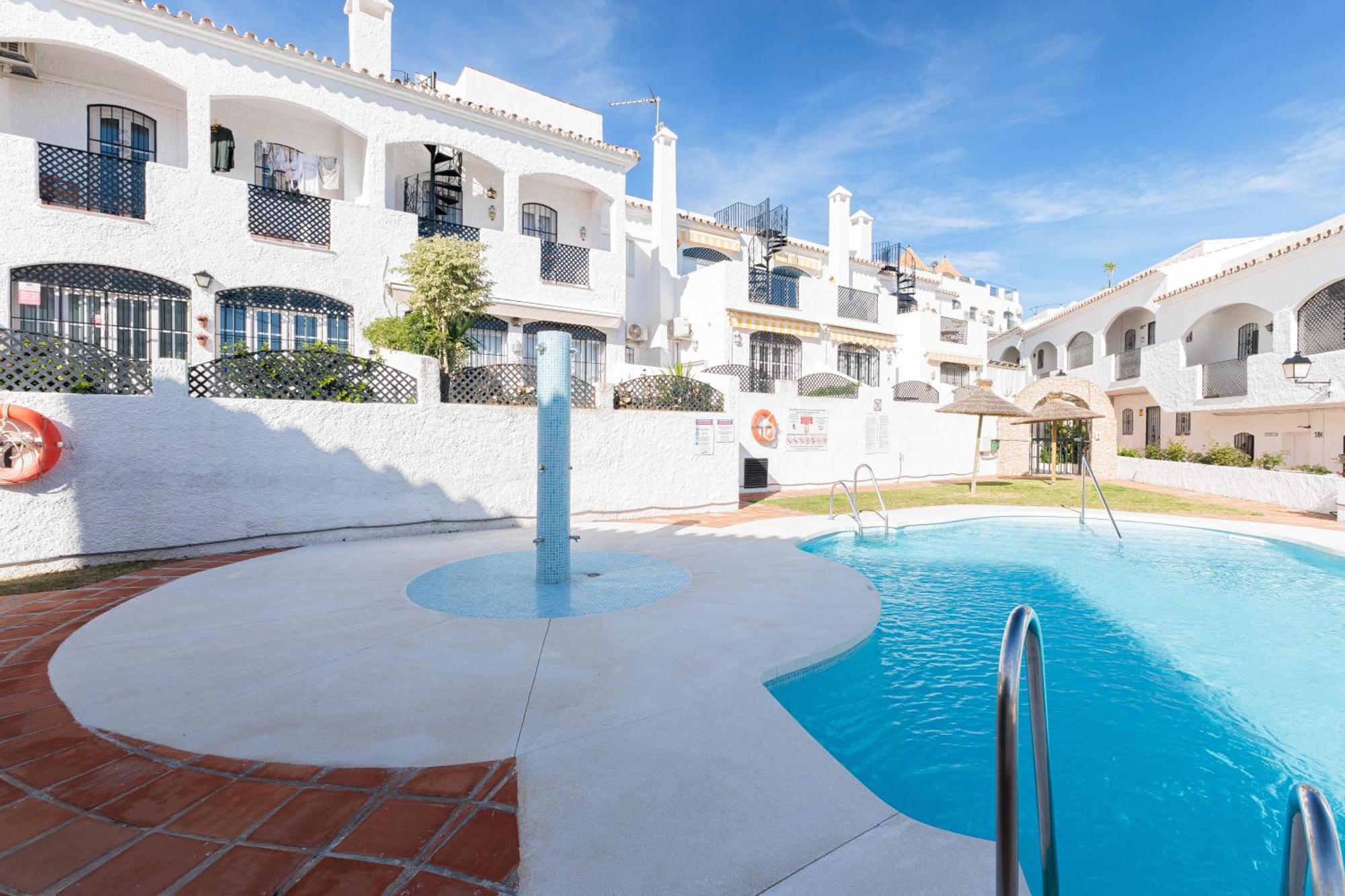 Apartamento 1 Bedroom In Verano Azul, Free Wi-fi