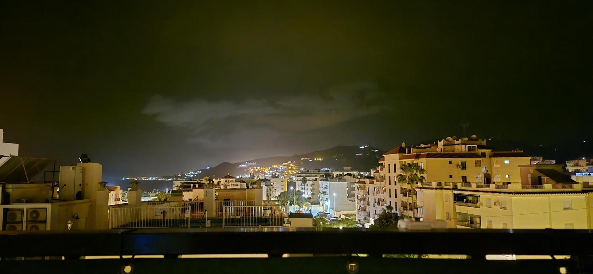 Edf Albaida I White Blue - Eurosur Apartment