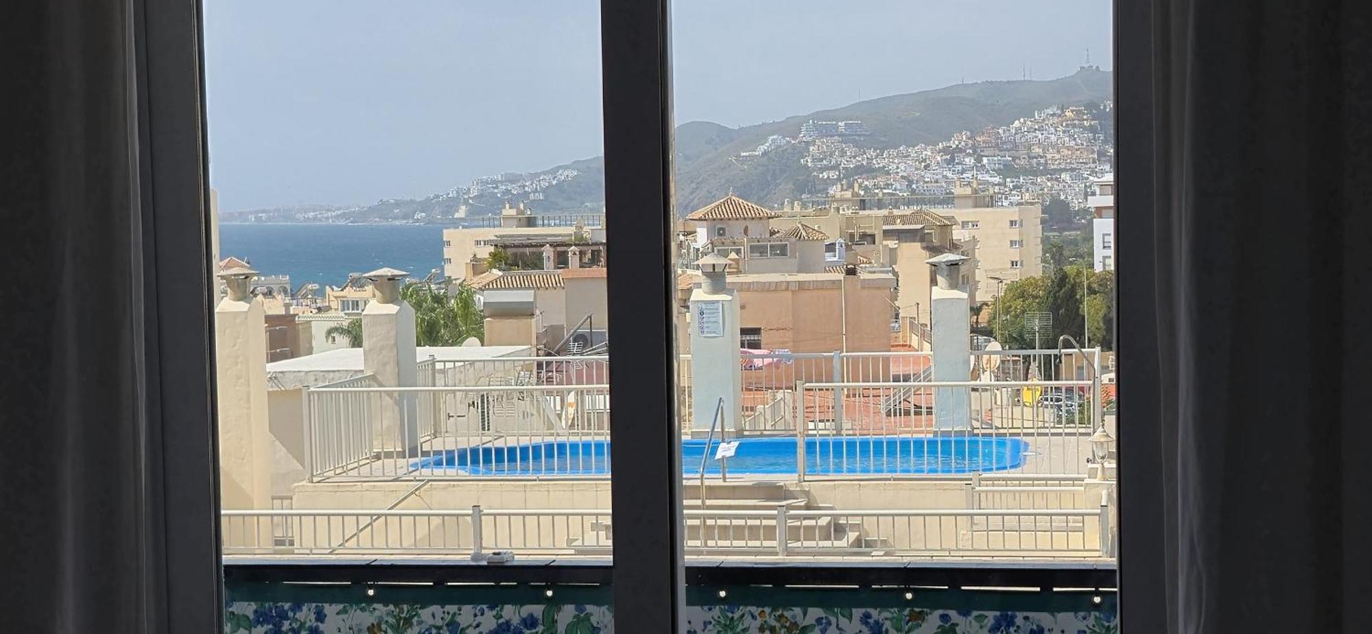 Edf Albaida I White Blue - Eurosur Apartment Nerja