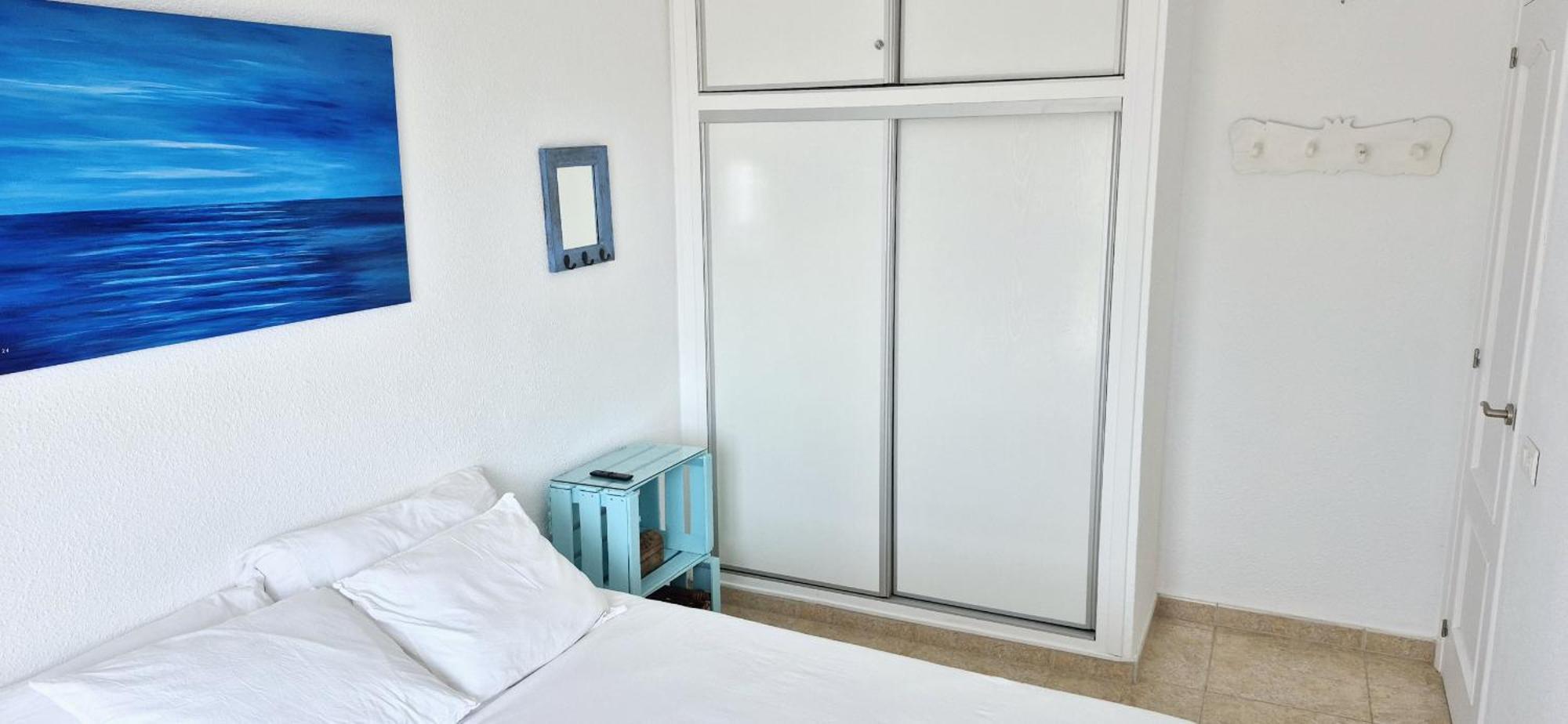 Apartment Edf Albaida I White Blue - Eurosur