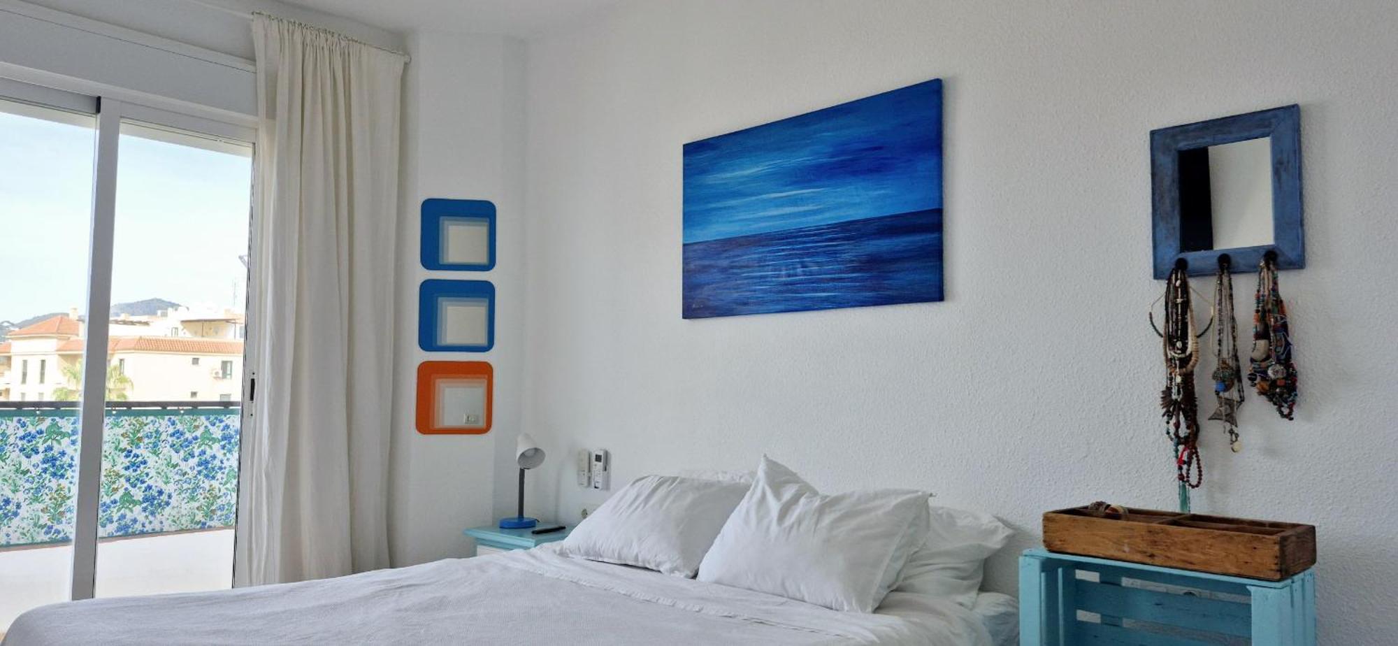 Edf Albaida I White Blue - Eurosur Apartment *