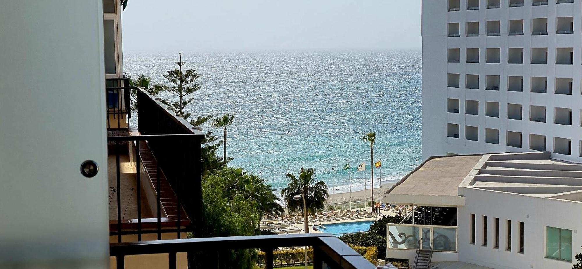 Edf Albaida I White Blue - Eurosur Apartment Nerja