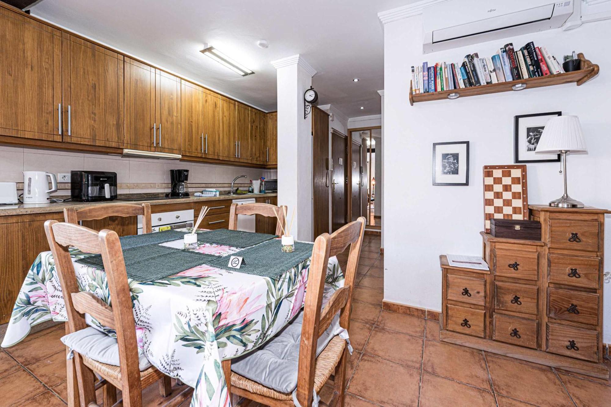 Edf Tahiti 7 Apartamento Nerja