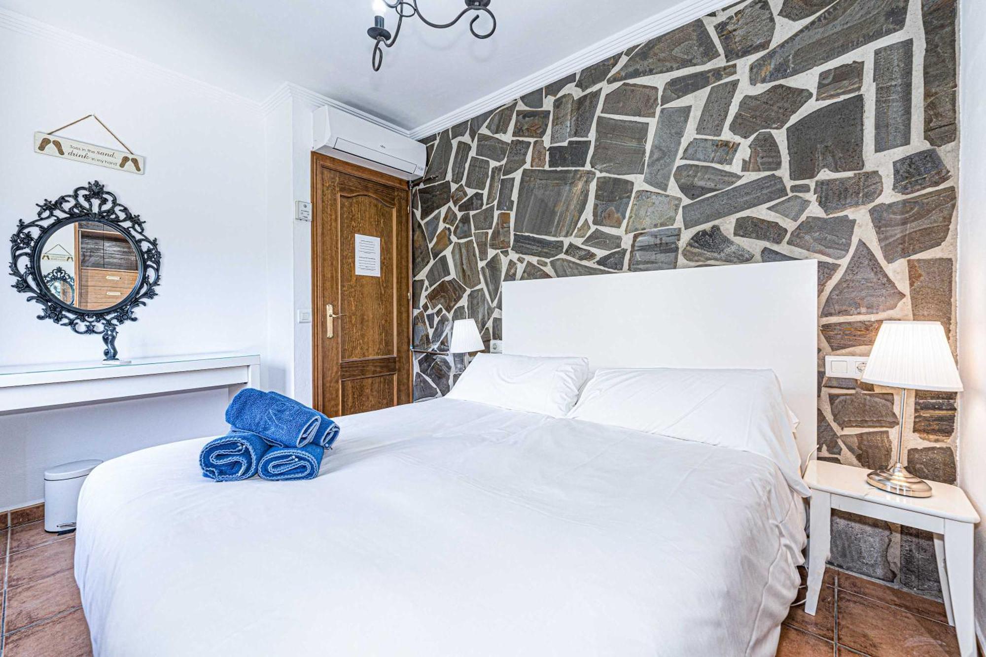 Edf Tahiti 7 Apartamento Nerja