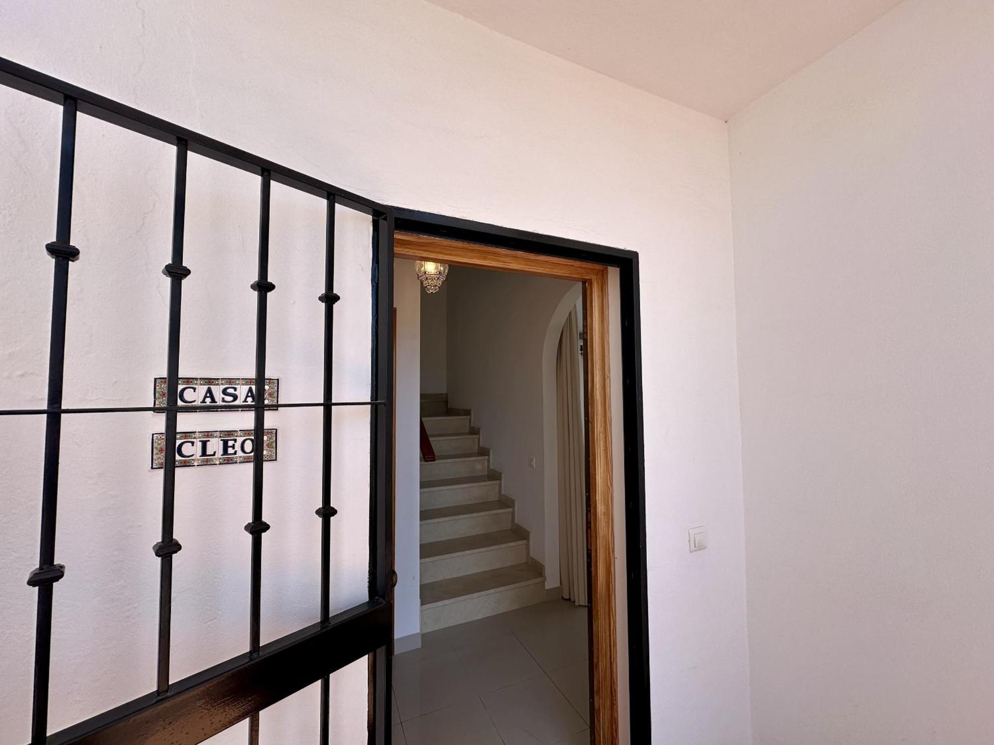 R1384 Casa Cleo *